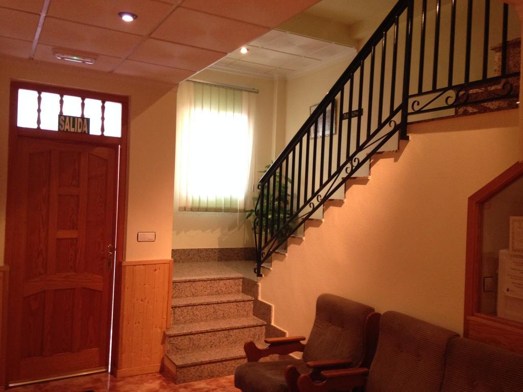 Pension Flipper บูยาส ภายนอก รูปภาพ