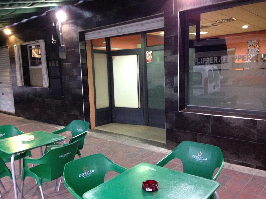 Pension Flipper บูยาส ภายนอก รูปภาพ